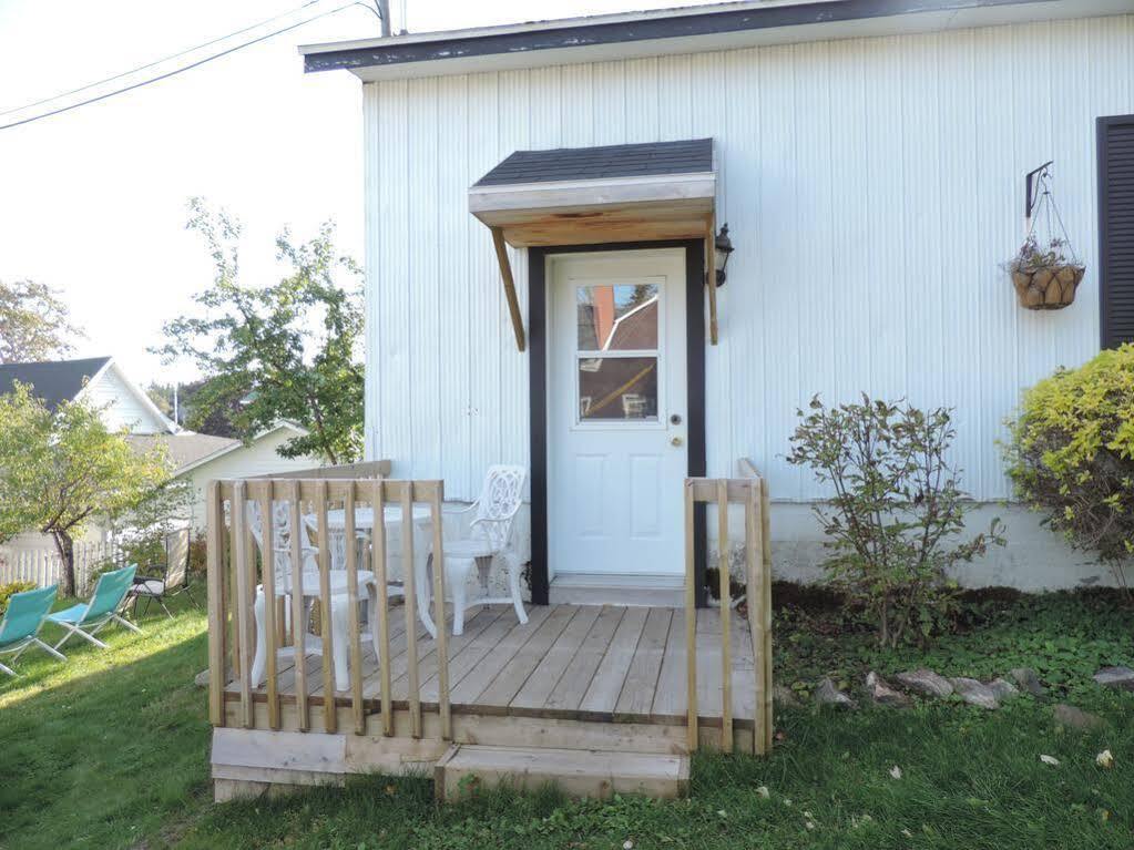 Auberge La Merveilleuse Tadoussac Exterior foto